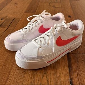 Nike Court Legacy Lift Sneakers